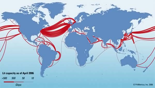 Картинки по запросу По дну океана проложены миллион километров подводных кабелей связи